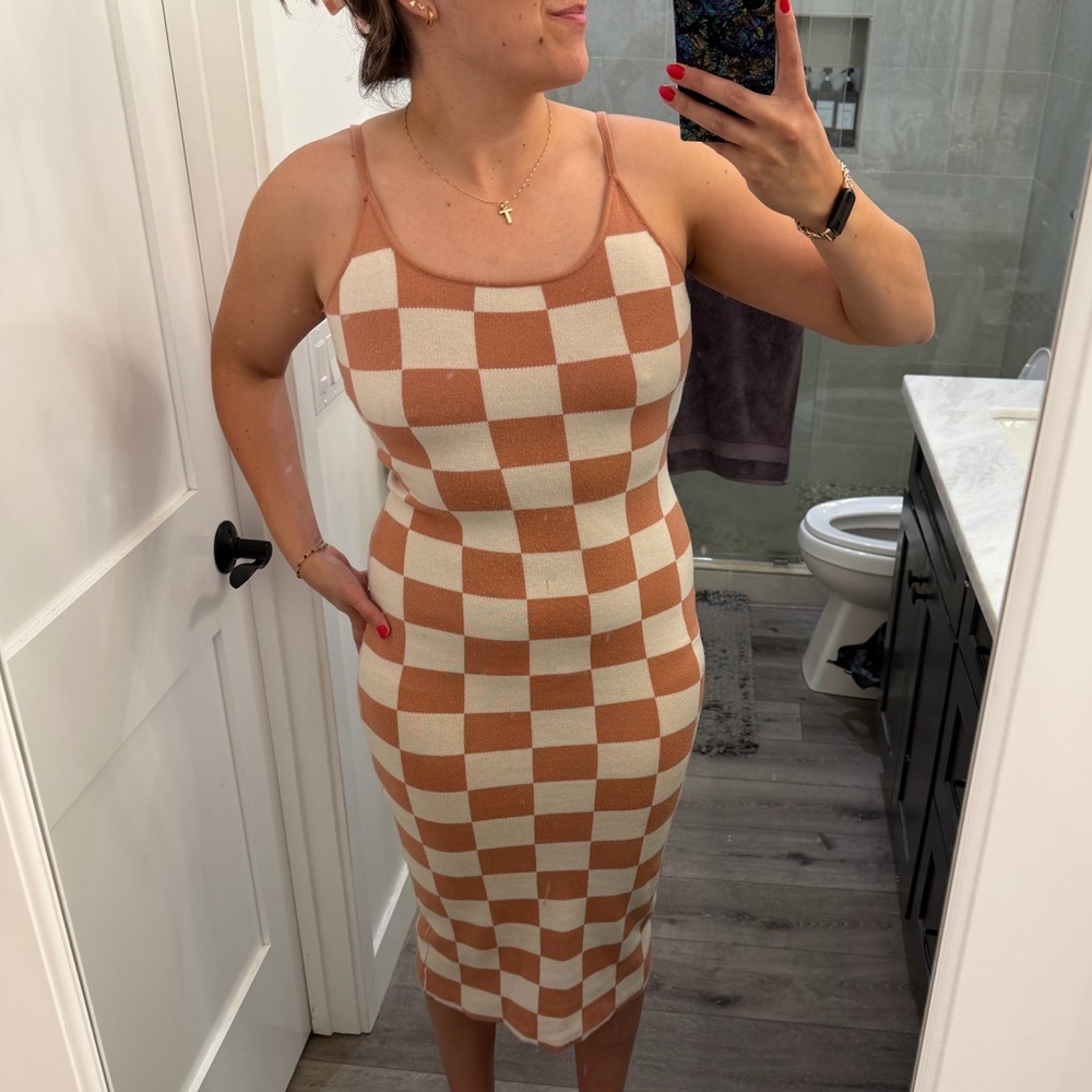 Checkered Tan/White Midi Dress